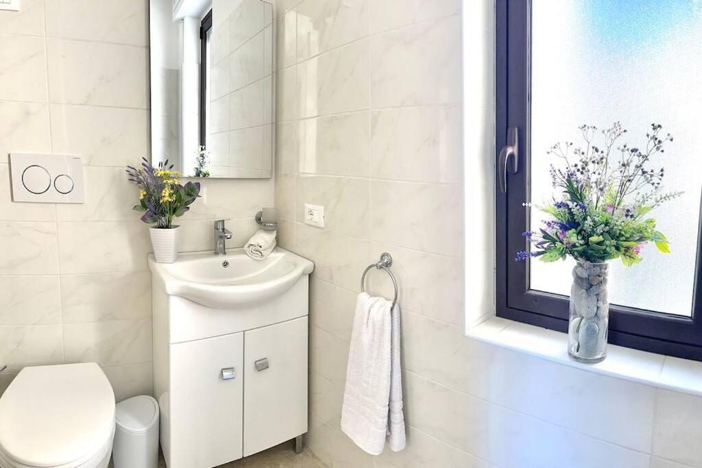 Josef House Apartment Graniti Екстериор снимка